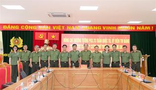 Thứ trưởng Trần Quốc Tỏ làm việc với Học viện Chính trị Công an nhân dân