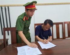Bắt đối tượng lừa “chạy án” để chiếm đoạt khoảng 16 tỷ đồng