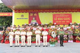Thứ trưởng Lê Văn Tuyến dự Lễ khai giảng năm học mới của Trường Cao đẳng Cảnh sát nhân dân I