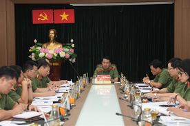 Huy động sức mạnh tổng hợp của cả hệ thống chính trị tham gia bảo đảm an ninh, trật tự ở cơ sở