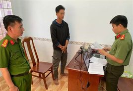 Cà Mau: Khởi tố đối tượng tàng trữ, sử dụng trái phép vũ khí quân dụng