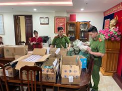 Quyết liệt đấu tranh triệt phá tội phạm sản xuất, buôn bán hàng giả, hàng cấm