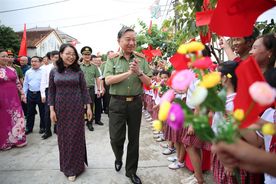 Bộ trưởng Tô Lâm dự Ngày hội Đại đoàn kết toàn dân tộc tại tỉnh Nghệ An