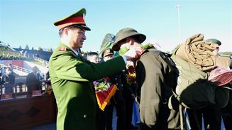 Lãnh đạo Bộ Công an dự Lễ giao, nhận quân năm 2023 tại tỉnh Lâm Đồng và Thành phố Hồ Chí Minh