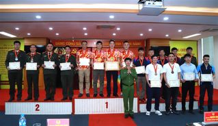 Tổng kết, trao thưởng Hội thao kỷ niệm 75 năm Ngày truyền thống Xây dựng lực lượng Công an nhân dân
