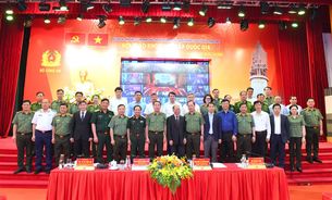 Công an nhân dân với việc thực hiện Nghị quyết Đại hội đại biểu toàn quốc lần thứ XIII của Đảng