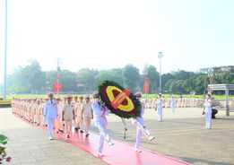 Đảng ủy Công an Trung ương, Bộ Công an vào Lăng viếng Chủ tịch Hồ Chí Minh