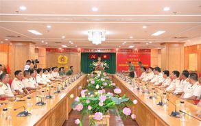 Gặp mặt Đoàn đại biểu CAND dự Hội nghị biểu dương, tôn vinh điển hình tiên tiến toàn quốc