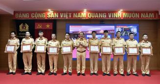 Lực lượng Cảnh sát giao thông hỗ trợ đăng kiểm cho hơn 150.000 phương tiện sau 03 đợt tăng cường