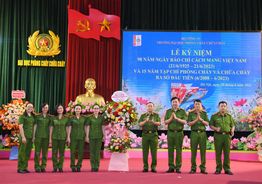 Kỷ niệm 15 năm ngày Tạp chí Phòng cháy chữa cháy ra số báo đầu tiên