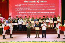 Đẩy mạnh phong trào toàn dân bảo vệ an ninh Tổ quốc trong vùng đồng bào dân tộc thiểu số