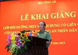 Khai giảng Lớp bồi dưỡng một số nội dung có liên quan đến công tác tham mưu CAND năm 2023