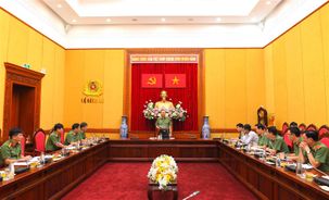 Đẩy nhanh tiến độ thực hiện Đề tài “Yêu cầu và nghĩa vụ bảo vệ chủ quyền quốc gia trên không gian mạng”