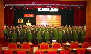 Tập huấn PCCC & CNCH cho cán bộ, chiến sỹ các đơn vị đóng quân tại trụ sở Bộ Công an