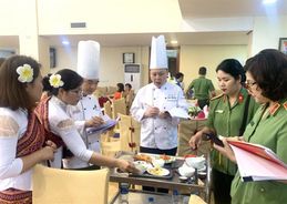 Sôi nổi các hoạt động hưởng ứng Tháng Công nhân trong Công an nhân dân