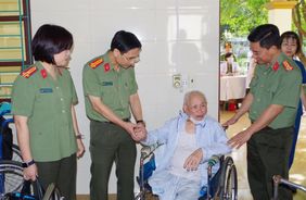 Tổ chức các hoạt động tri ân thương binh, bệnh binh, người có công tại Trung tâm Điều dưỡng thương binh Duy Tiên