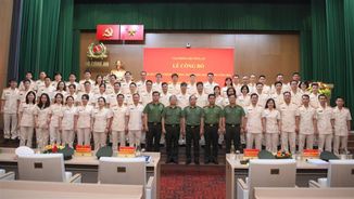 Văn phòng Bộ tổ chức Lễ công bố Quyết định thăng cấp bậc hàm, nâng lương năm 2024