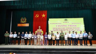 Cục An ninh chính trị nội bộ tổ chức hoạt động về nguồn tại Quảng Trị