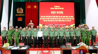 Tiếp tục triển khai hiệu quả các nhiệm vụ công tác xây dựng Đảng, xây dựng lực lượng và bảo đảm an ninh, trật tự