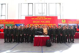 Nâng cao nhận thức, kiến thức của cán bộ, chiến sỹ Công an nhân dân về khoa học và công nghệ