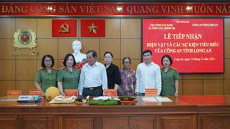Bảo tàng CAND tiếp nhận nhiều hiện vật của liệt sĩ Công an tỉnh Long An
