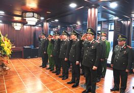 Đoàn đại biểu Đảng ủy Công an Trung ương, Bộ Công an dâng hương tưởng niệm Chủ tịch Hồ Chí Minh