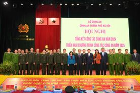 Công an TP Hà Nội tiếp tục gương mẫu, đi đầu trong cả nước thực hiện các chủ trương của Đảng, pháp luật của Nhà nước