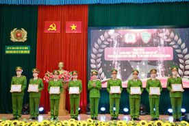 Trung đoàn Cảnh sát cơ động Đông Bắc đoàn kết, quyết tâm khắc phục mọi khó khăn