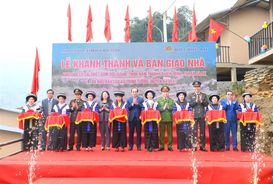 Khánh thành và bàn giao nhà tại khu dân cư tái thiết thuộc thị xã Sa Pa và huyện Bát Xát, tỉnh Lào Cai