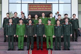 Thứ trưởng Đặng Hồng Đức thăm và làm việc tại Công an tỉnh Sơn La