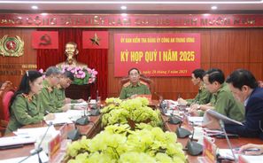 Thứ trưởng Trần Quốc Tỏ chủ trì Kỳ họp Quý I năm 2025 của Ủy ban Kiểm tra Đảng ủy Công an Trung ương