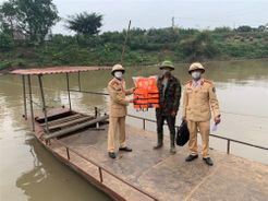 Bắc Giang: Tăng cường tuyên truyền, xử lý các vi phạm tại bến khách ngang sông