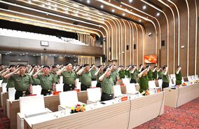 Tập trung cao độ lực lượng, phương tiện bảo vệ tuyệt đối an ninh, an toàn Lễ kỷ niệm 50 năm Ngày Giải phóng miền Nam thống nhất đất nước