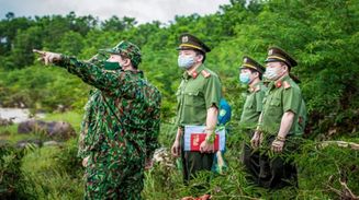 Xây dựng và củng cố thế trận an ninh nhân dân, quốc phòng toàn dân tuyến biên giới huyện Hải Hà, tỉnh Quảng Ninh