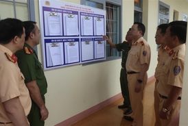 Chuẩn bị đầy đủ điều kiện, sẵn sàng triển khai việc phân cấp đăng ký xe cho Công an cấp huyện, cấp xã