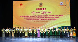Khai mạc Liên hoan Nghệ thuật sân khấu chuyên nghiệp toàn quốc về “Hình tượng người chiến sĩ CAND" lần thứ V - năm 2025