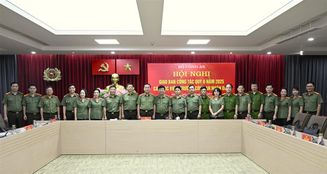 Giao ban công tác Quý II năm 2025 các học viện, trường Công an nhân dân