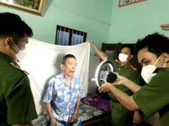 Nỗ lực đẩy nhanh tiến độ cấp căn cước công dân trên địa bàn huyện Tân Trụ, Long An