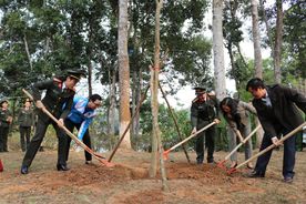 Công an tỉnh Điện Biên phát động “Tết trồng cây đời đời nhớ ơn Bác Hồ”