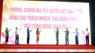 Mít tinh hưởng ứng Tháng hành động phòng, chống ma túy
