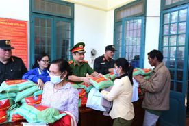 Bộ Tư lệnh Cảnh sát cơ động xây nhà tình nghĩa, tri ân người có công