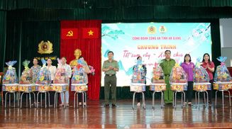 Công an tỉnh An Giang chăm lo tốt cho đoàn viên, người lao động nhân dịp Tết đến, Xuân về