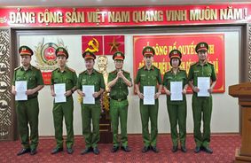 Ninh Bình: Bổ nhiệm Điều tra viên cho các đồng chí Trưởng, Phó Trưởng Công an cấp xã