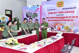 Công an Quảng Bình hưởng ứng Ngày Sách và Văn hóa đọc Việt Nam 2024