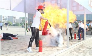 Sôi nổi Hội thi nghiệp vụ chữa cháy và cứu nạn cứu hộ “Tổ liên gia an toàn phòng cháy chữa cháy” cấp huyện