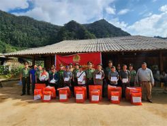 Cục Công nghệ thông tin hỗ trợ Nhân dân khắc phục hậu quả bão lũ tại huyện Nguyên Bình, tỉnh Cao Bằng