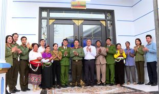 Cụm thi đua số 6 Bộ Công an trao tặng nhà “Nghĩa tình đồng đội” cho cán bộ, chiến sĩ có hoàn cảnh khó khăn