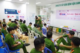Công an Ninh Thuận hướng ứng Chiến dịch hiến máu tình nguyện