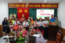 Những phần quà tết, đầy ý nghĩa của mẹ đỡ đầu