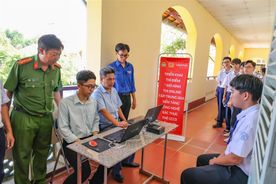 Mô hình thi online tập trung qua nền tảng công nghệ xác thực thẻ Căn cước công dân gắn chip điện tử